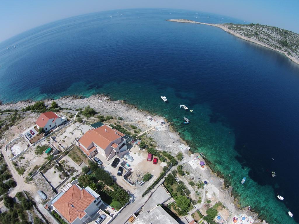 Direkt Am Meer-Apartments Puntaplanka Rogoznica  Kültér fotó