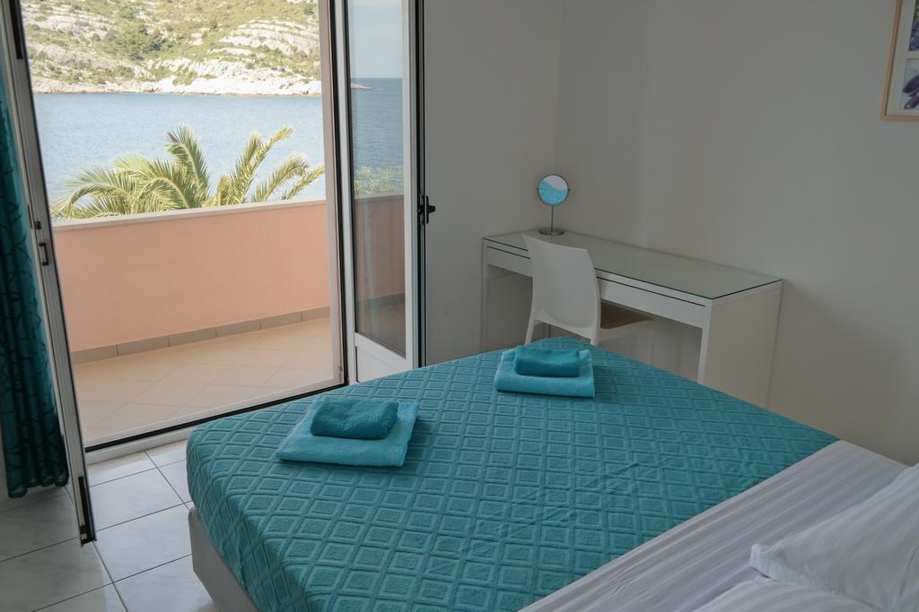 Direkt Am Meer-Apartments Puntaplanka Rogoznica  Kültér fotó