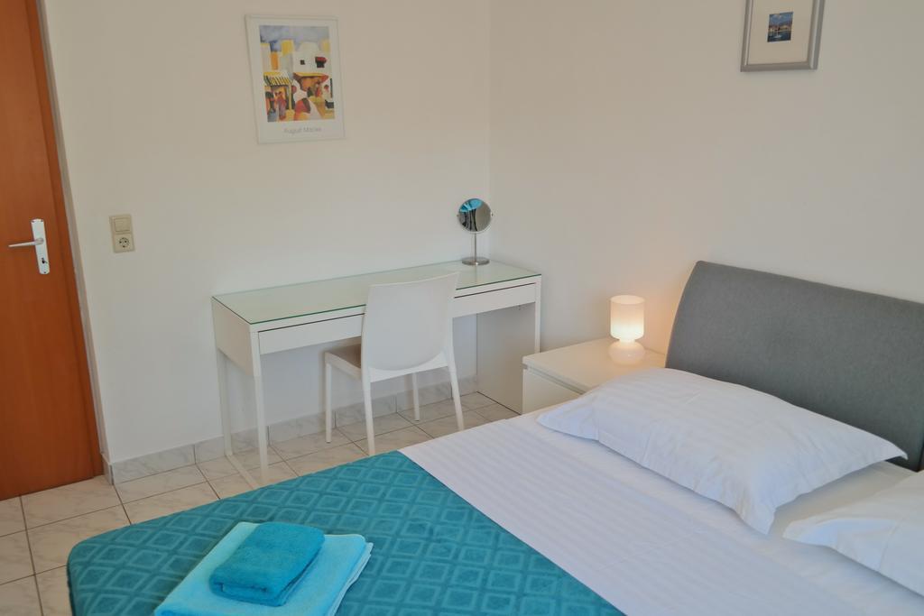Direkt Am Meer-Apartments Puntaplanka Rogoznica  Kültér fotó