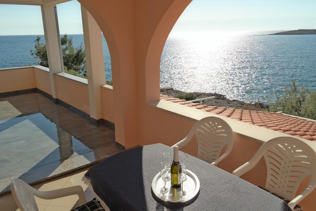 Direkt Am Meer-Apartments Puntaplanka Rogoznica  Kültér fotó