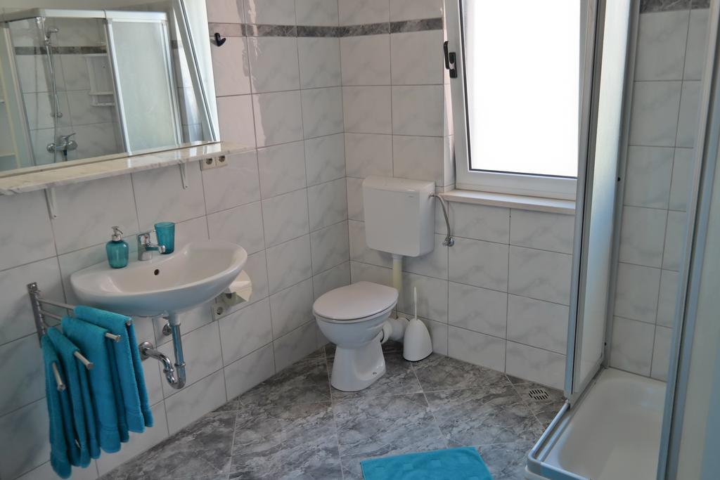 Direkt Am Meer-Apartments Puntaplanka Rogoznica  Kültér fotó