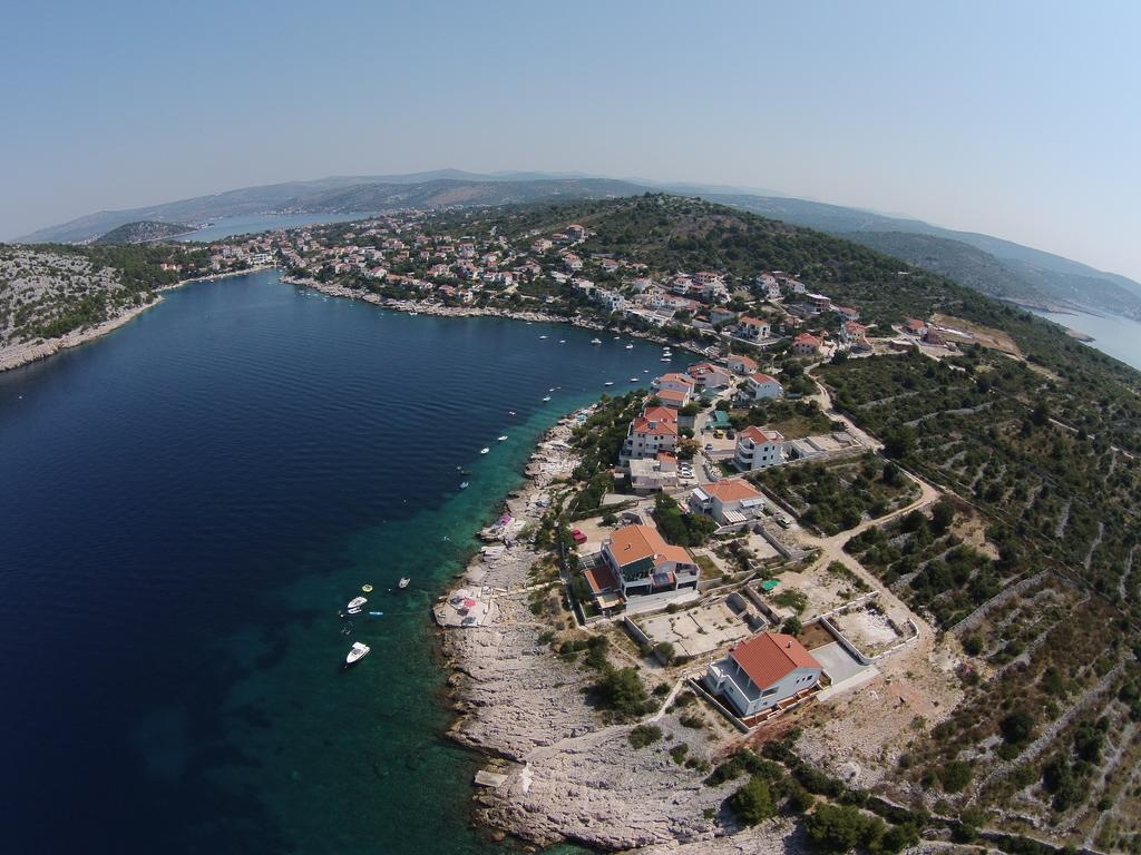 Direkt Am Meer-Apartments Puntaplanka Rogoznica  Kültér fotó