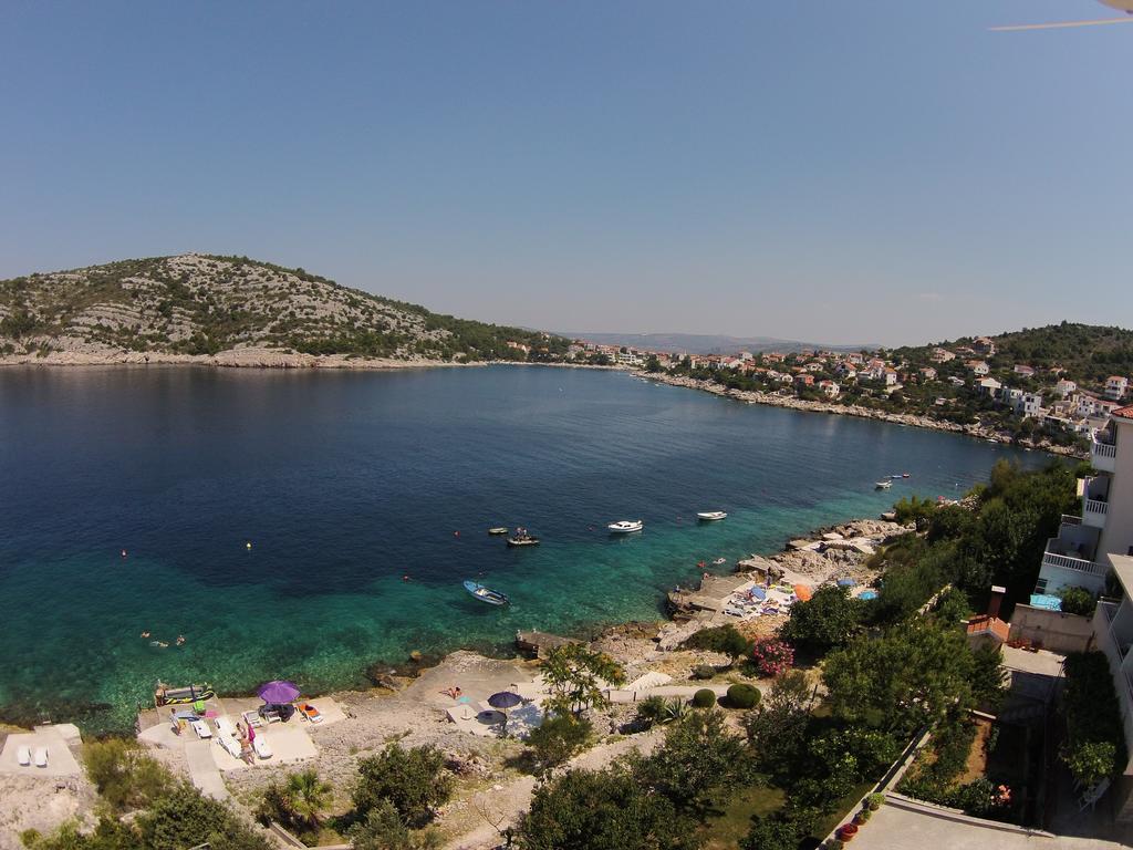 Direkt Am Meer-Apartments Puntaplanka Rogoznica  Kültér fotó